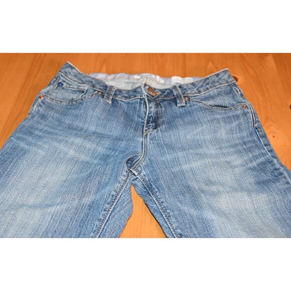 Gap Kids Denim Overall Shorts, NWT, Large Size 10, Medium Blue - Picture 3 of 5